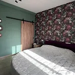 Luxury 2 Bedroom In * מרסשלוק