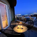 Luxury 2 Bedroom In *